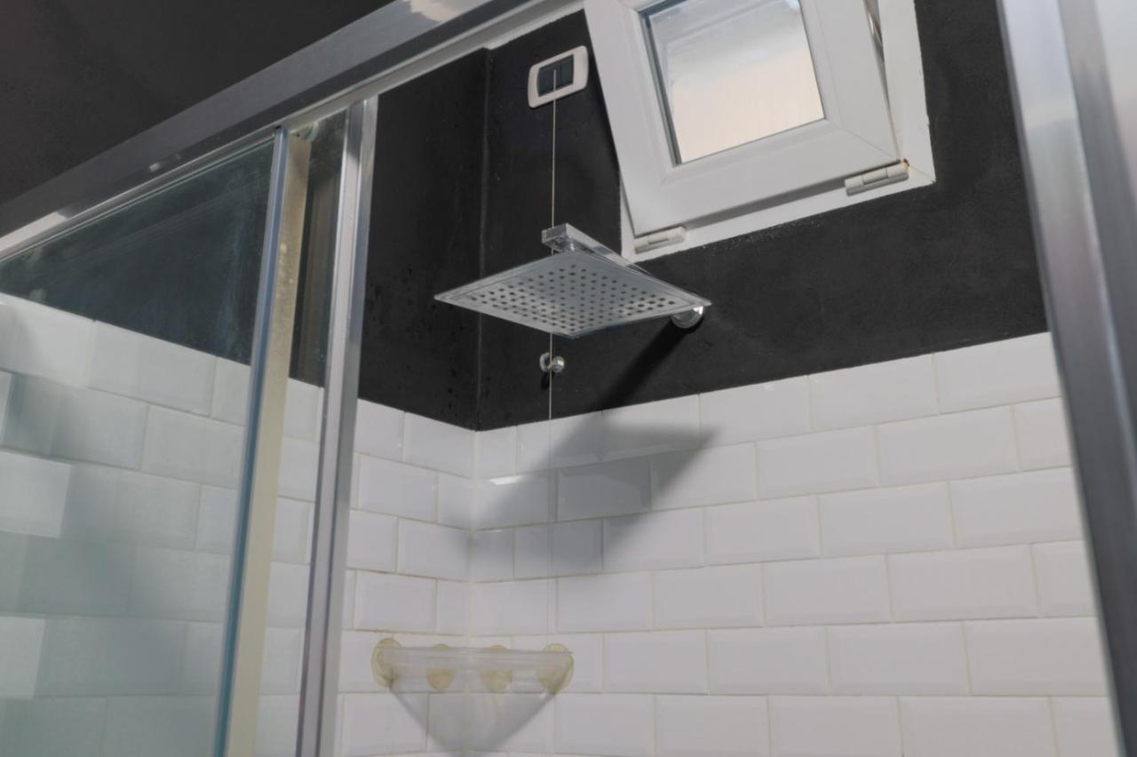 Bilocale Accogliente Tra Como E Milano Saronno Ngoại thất bức ảnh