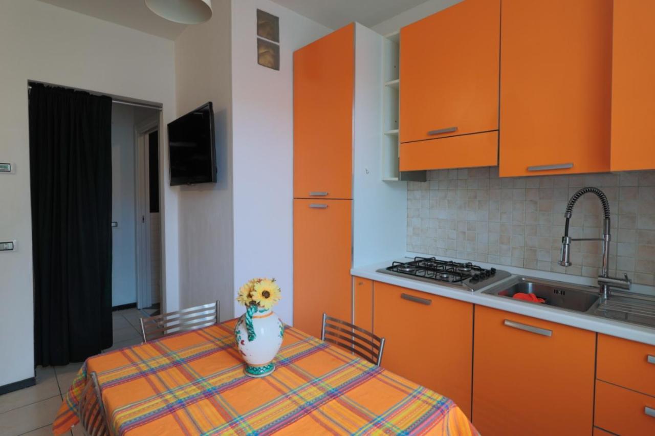 Bilocale Accogliente Tra Como E Milano Saronno Ngoại thất bức ảnh
